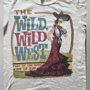 Wild Wild West Graphic Tee Size Small